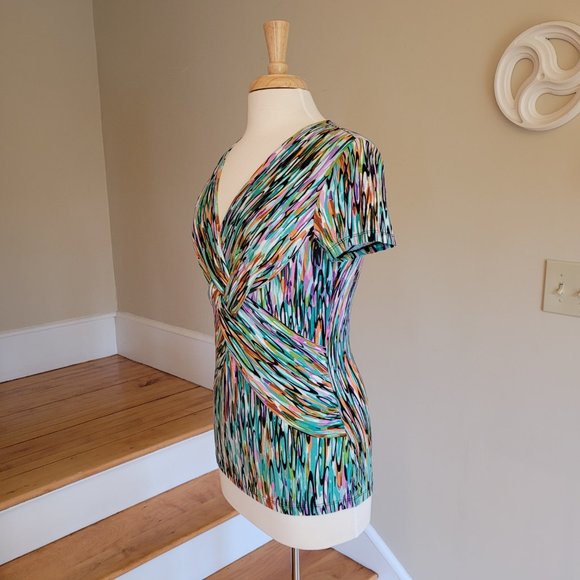 Cable & Guage Colorful Cross Over, V-Neck Women's Top. Size M - Picture 5 of 8